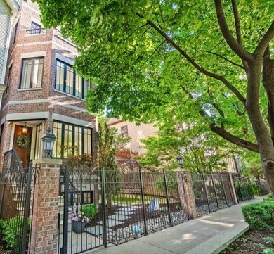 Rarely available custom brick and limestone residence situated - photo 1