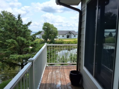 Gorgeous, well maintained lake home on Lake Kampeska! - photo 25