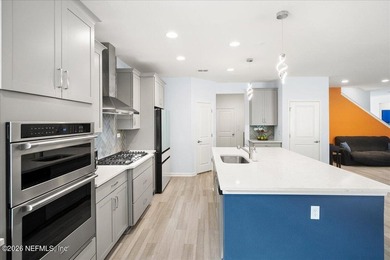 Welcome to Silver Landing at SilverLeaf, where luxury meets - photo 22