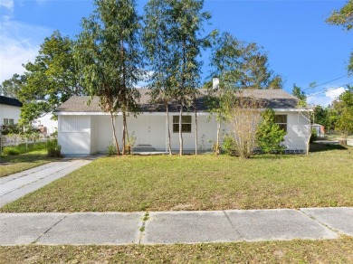 Lake Home For Sale in Lake Wales, Florida