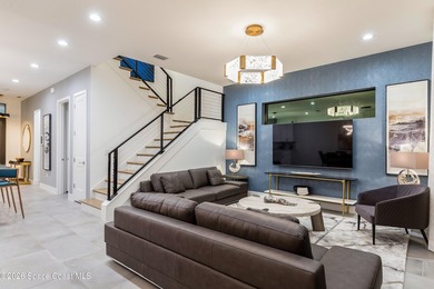 Stunning 4BD/4.5BA oceanfront villa in Melbourne Beach, offered - photo 8