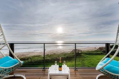 Stunning 4BD/4.5BA oceanfront villa in Melbourne Beach, offered - photo 10