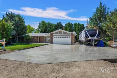 Lake Lowell Home For Sale in Caldwell Idaho