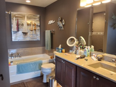 Gorgeous, well maintained lake home on Lake Kampeska! - photo 15