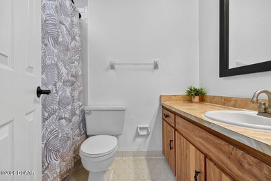 Welcome to this beautifully updated 3-bedroom, 2-bath duplex - photo 22