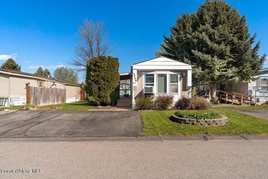 Welcome home to this well-maintained 2-bedroom, 1-bath - photo 1