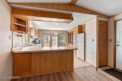 Welcome home to this well-maintained 2-bedroom, 1-bath - photo 3