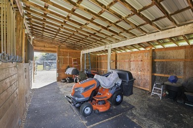Close-In Hobby Farm & Horse Property on Over an Acre in CV - photo 41