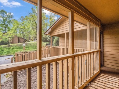 Enjoy easy mountain living in this charming 2-bedroom, 2-bath - photo 7