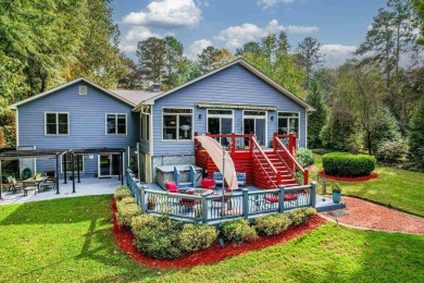 Welcome to your dream retreat on Lake Oconee! This exquisite 4 - Lake Home For Sale in Eatonton, Georgia