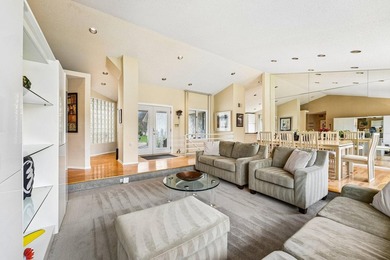 This soft contemporary home is situated on a quiet cul-de-sac - photo 10