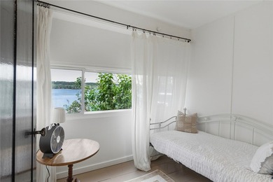 Keuka Lake cottage with 56 feet of frontage and plenty of space - photo 32