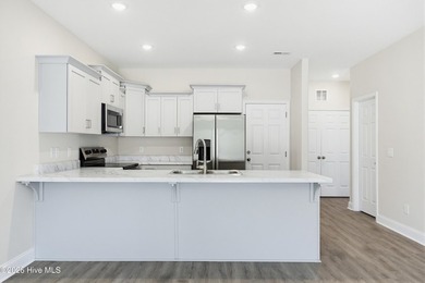 **COMPLETED NEW CONSTRUCTION** Offering $2,000 USE AS YOU CHOOSE - photo 8