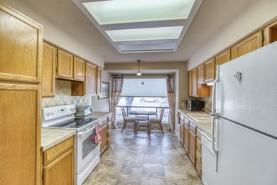 This exceptional townhome is in the heart of Horseshoe Bay - photo 12
