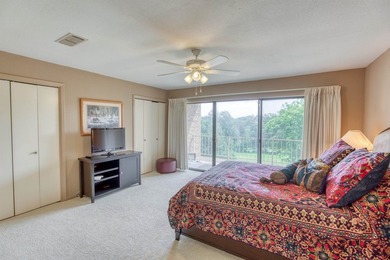 This exceptional townhome is in the heart of Horseshoe Bay - photo 17