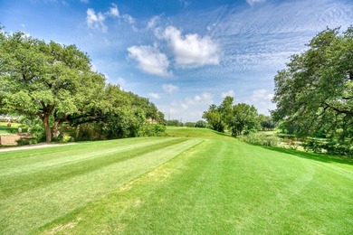 This exceptional townhome is in the heart of Horseshoe Bay - photo 30