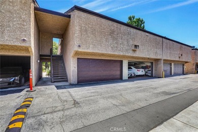 Welcome to this rare top-floor, end unit, fully remodeled 2 - photo 32