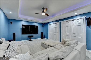 PRICE IMPROVEMENT!! Stately 6-bedroom, 5-bath executive home - photo 33