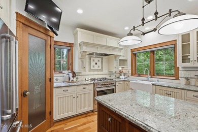 Located in the gated Hayden Lake Country Club Estates, this - photo 8