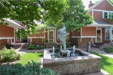 Lake Townhome/Townhouse For Sale in Robbinsdale, Minnesota