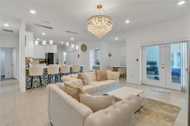 Hello luxury! Welcome home to this 2024 DR Horton masterpiece - photo 11