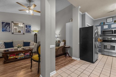 Welcome to this gorgeous 2-bedroom, 1-bathroom condo in the - photo 12