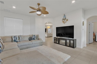Hello luxury! Welcome home to this 2024 DR Horton masterpiece - photo 12