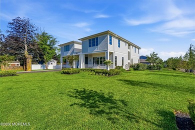 Presenting an extraordinary Hamptons-style luxury estate - photo 19