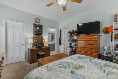 Welcome to this gorgeous 2-bedroom, 1-bathroom condo in the - photo 20