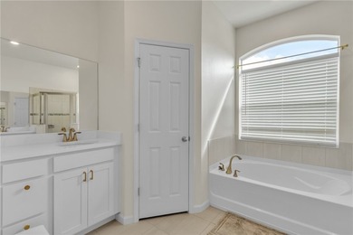 Hello luxury! Welcome home to this 2024 DR Horton masterpiece - photo 21