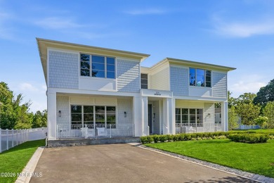 Presenting an extraordinary Hamptons-style luxury estate - photo 23