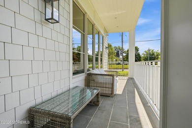 Presenting an extraordinary Hamptons-style luxury estate - photo 25