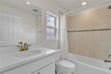 Hello luxury! Welcome home to this 2024 DR Horton masterpiece - photo 32