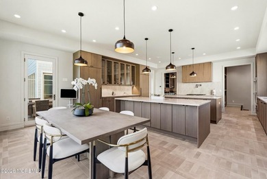 Presenting an extraordinary Hamptons-style luxury estate - photo 43