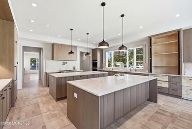 Presenting an extraordinary Hamptons-style luxury estate - photo 45
