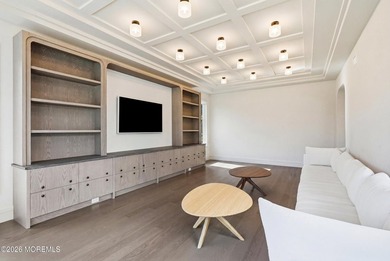 Presenting an extraordinary Hamptons-style luxury estate - photo 48