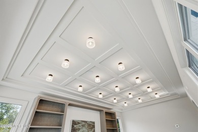 Presenting an extraordinary Hamptons-style luxury estate - photo 49