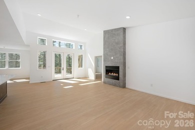 NEW CONSTRUCTION, Located in Kenmure this brand new cottage - - photo 4