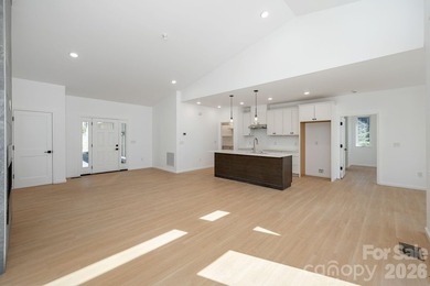 NEW CONSTRUCTION, Located in Kenmure this brand new cottage - - photo 6