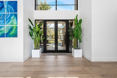 Completely Designer 6 BD 5.5 BA in Devon Place with elevated - photo 3