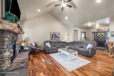 Welcome to this exceptional Craftsman style 2495 sq ft - photo 10