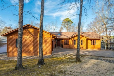 GOLF FRONT LIVING WITH DYNAMIC WATER FEATURE VIEWS! This - photo 42