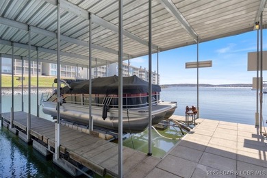 Walk-in from the Parking Lot! End Unit! Turn-Key! Great views of - photo 43