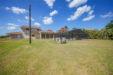 Unique is an understatement in describing this 4 bedroom, 3 - photo 53