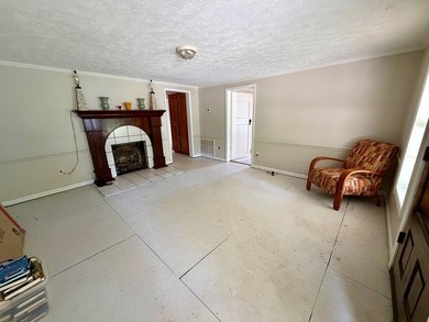*1386+/- Sq Ft Home *3 Bed/3 Bath *80+/- Acres *Central Heat & - photo 3