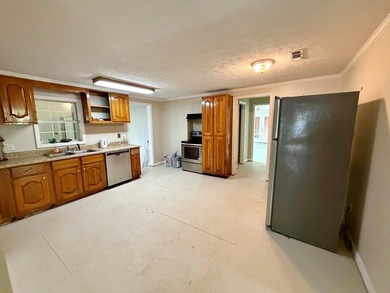 *1386+/- Sq Ft Home *3 Bed/3 Bath *80+/- Acres *Central Heat & - photo 10