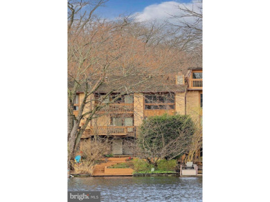 (private lake, pond, creek) Townhome/Townhouse Sale Pending in Reston Virginia