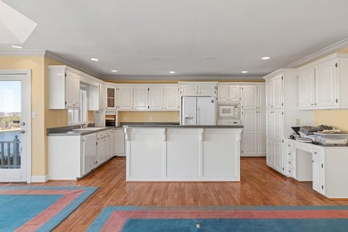 This brick home overlooking Pickwick Lake with breathtaking - photo 11