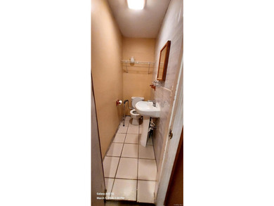 Large Property with 6 bedrooms, 4 full baths, 1 car garage, full - photo 15