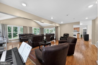 Convenient and spacious, this 4-bedroom, 2-full-bath ranch home - photo 17